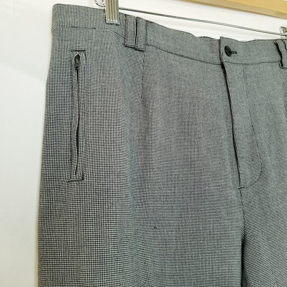 CJ Banks Women's Career Black White Houndstooth Cropped Stretch Pants Size 14W - Picture 2 of 11
